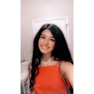 Meet your Posher, Mia